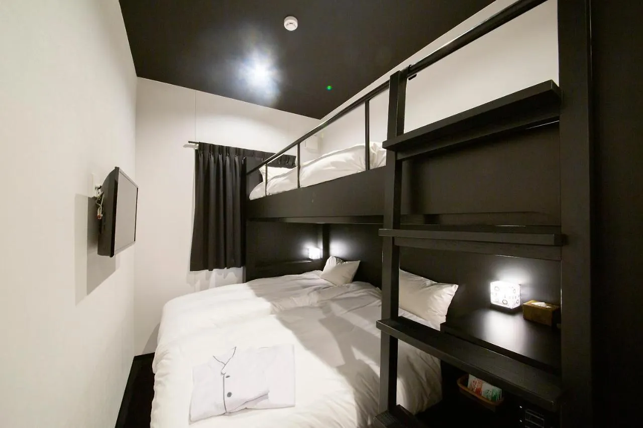 ***  Hotel Trad Replay Ōsaka Japon