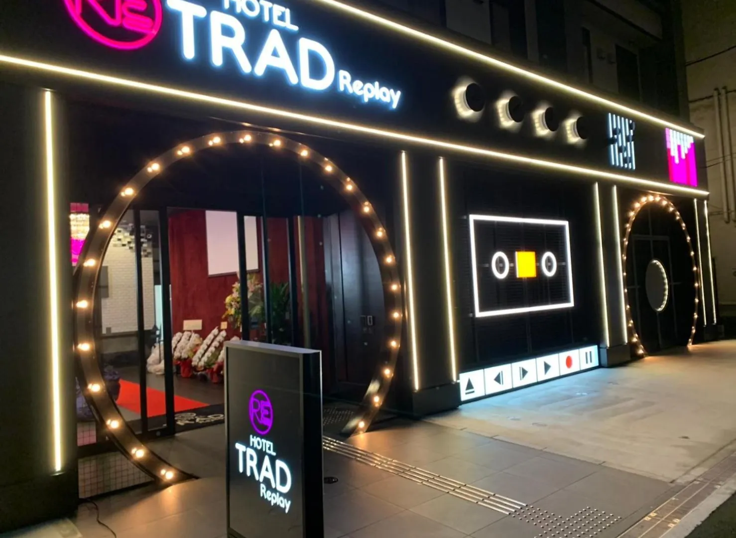 Hotel Trad Replay Ōsaka